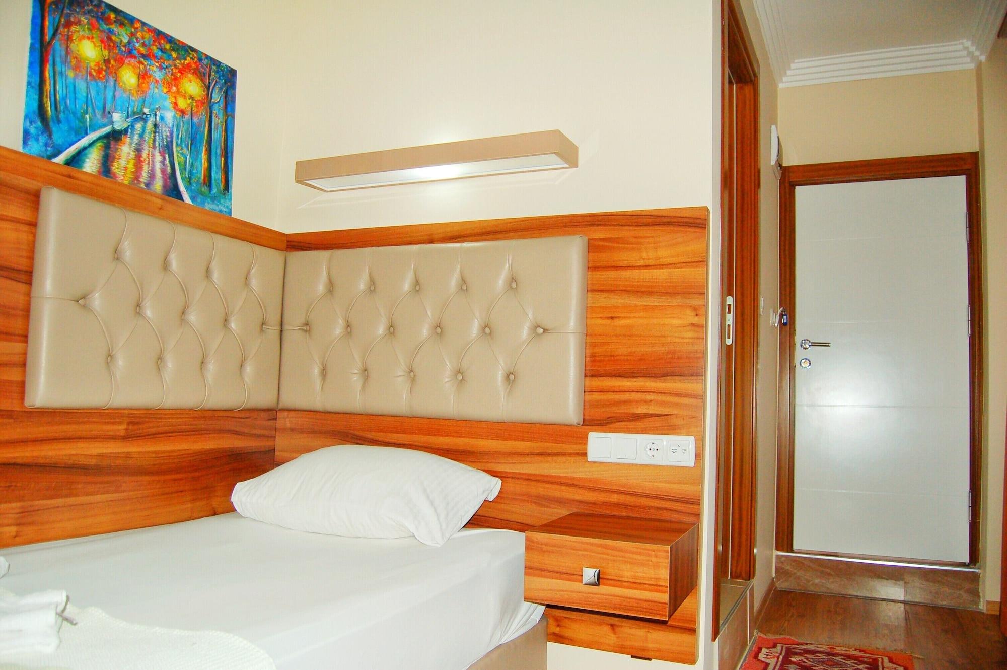 Hotel Twenty Antalya Bagian luar foto