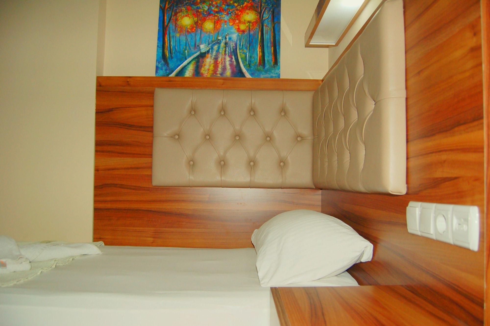 Hotel Twenty Antalya Bagian luar foto