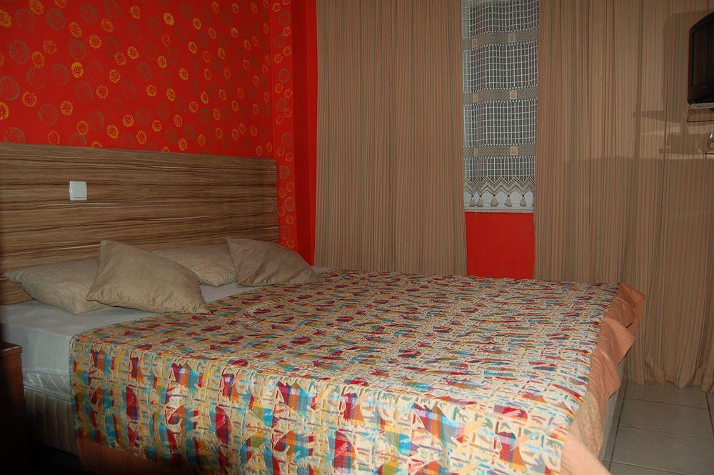 Hotel Twenty Antalya Bagian luar foto