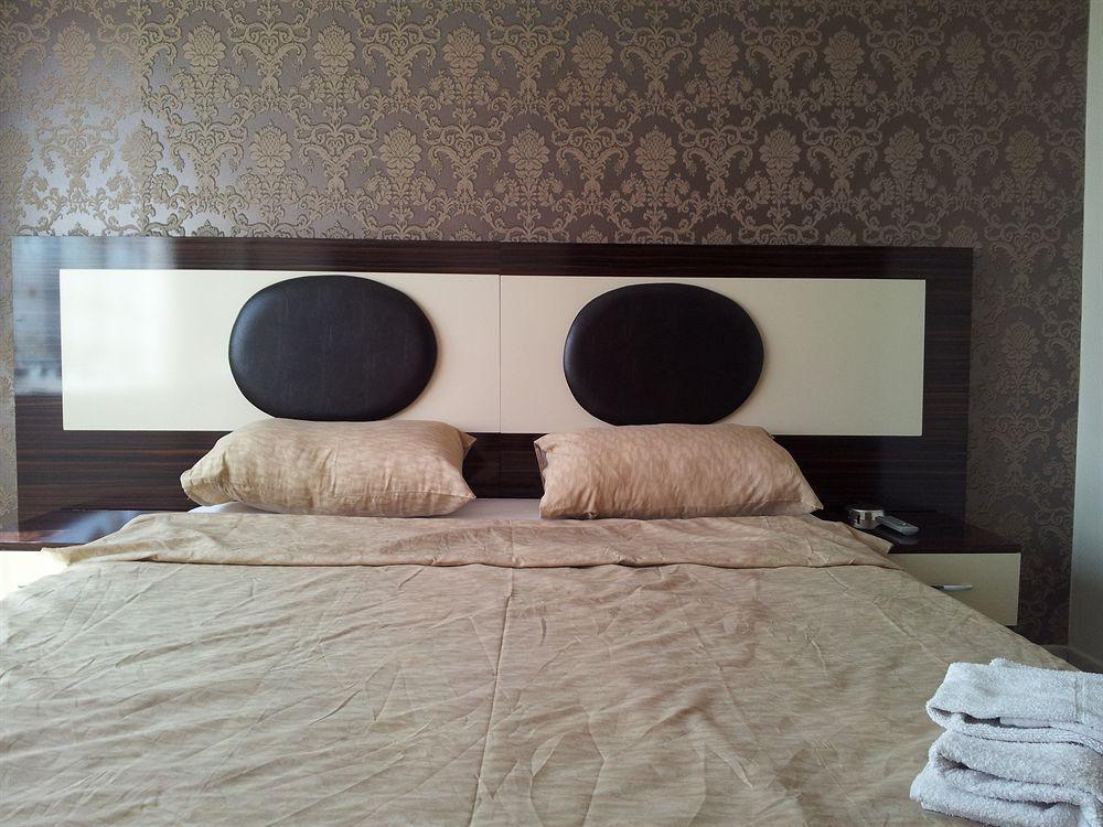 Hotel Twenty Antalya Bagian luar foto