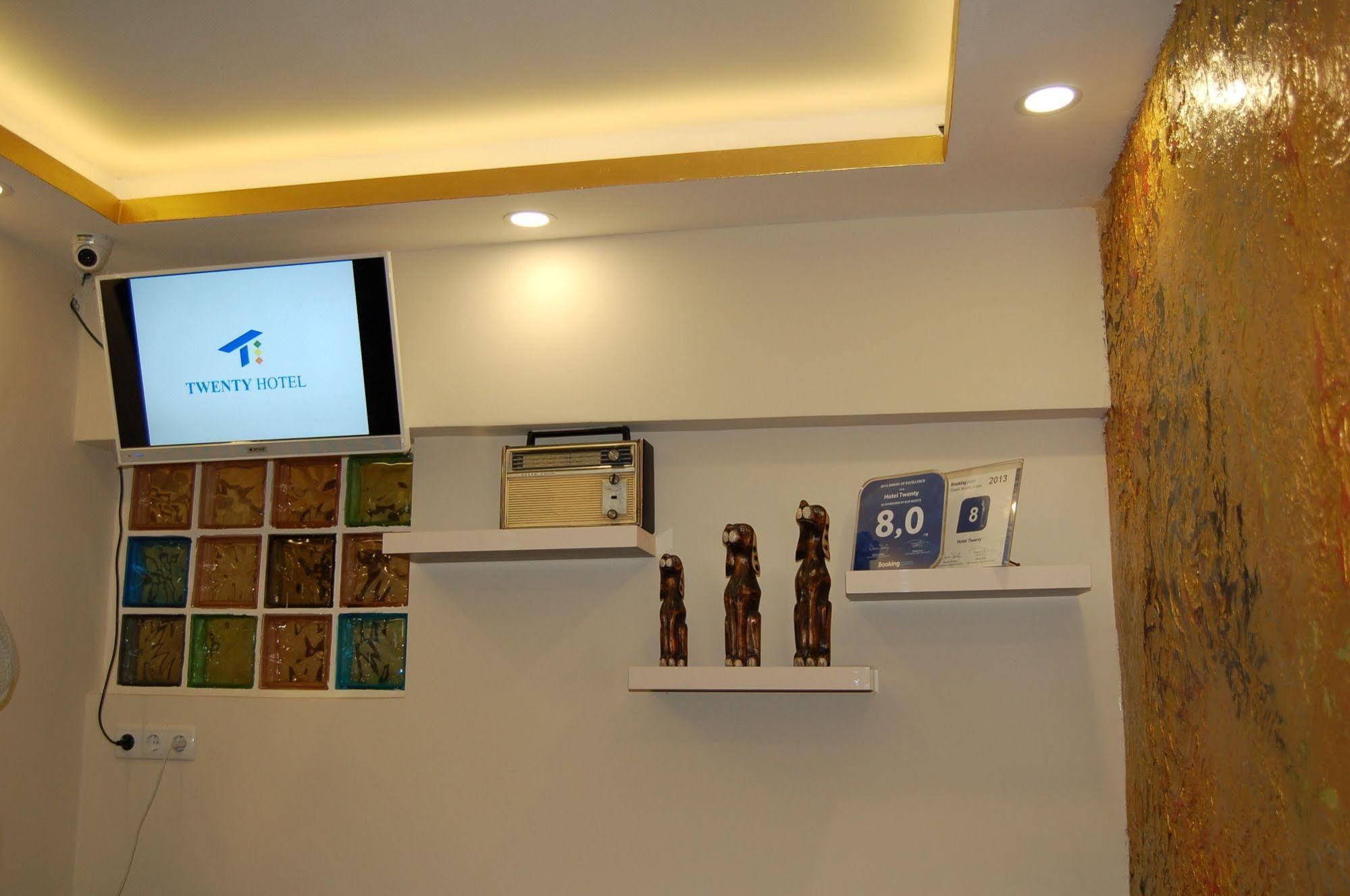 Hotel Twenty Antalya Bagian luar foto